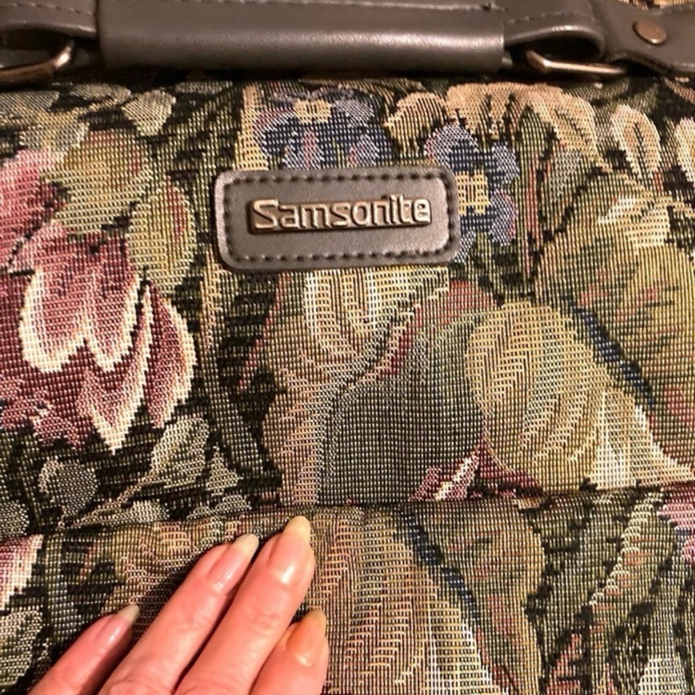 Vintage Paisley Tapestry Garment Bag - Picture 3 of 5
